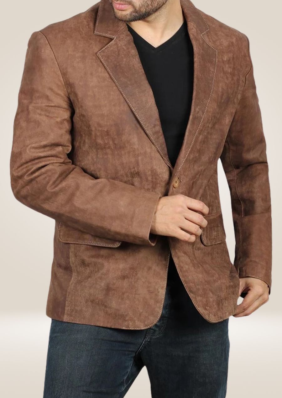 Men's brown leather blazer with a classic tailored fit, offering timeless elegance and refined style.